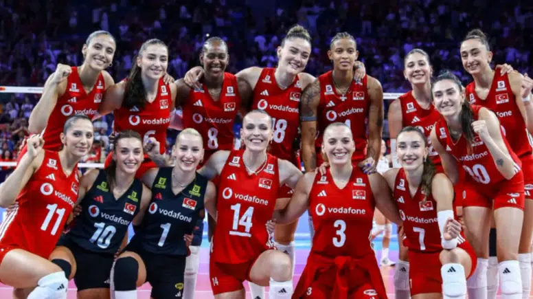 Almanya'yı Mağlup Eden Filenin Sultanları'ndan Müthiş Seri