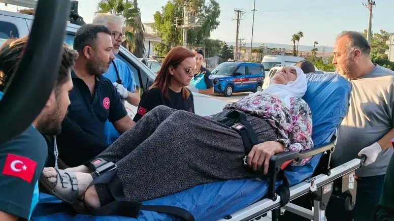 Girne'deki Feribot Kazası Sonrası Taşucu Limanı'nda Torununu Bekleyen Yaşlı Kadın Fenalaştı!