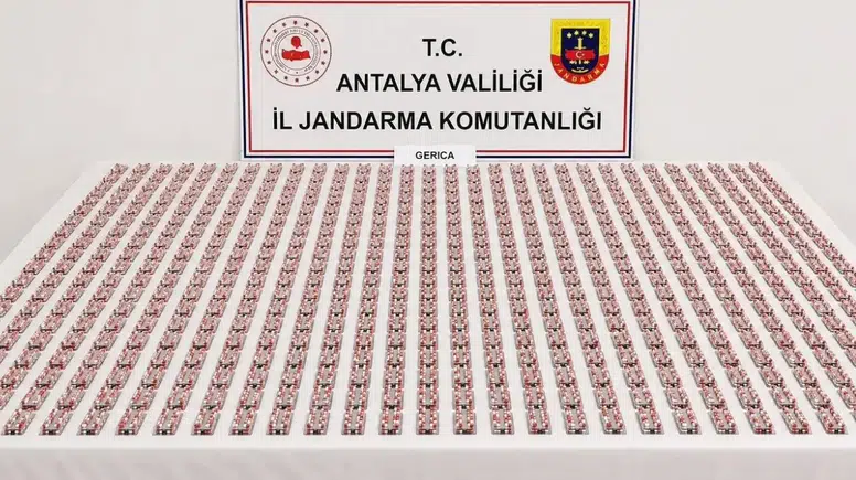 Beldibi'ndeki Şüpheli Araç Zehir Deposuna Götürdü
