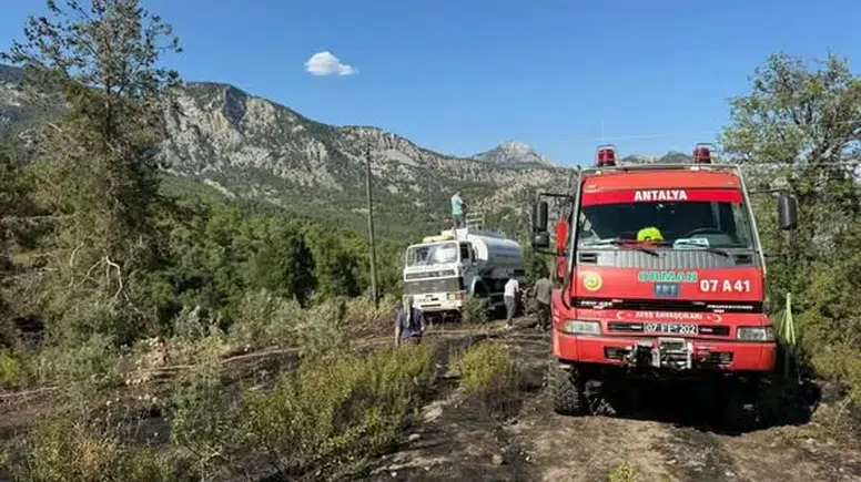 Kemer'de Korkutan Orman Yangını Kısa Sürede Söndürüldü!