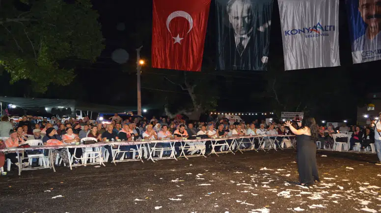 Üçoluk Yayla Şenliği’nde Renkli Görüntüler: Müzik ve Eğlence Bir Arada