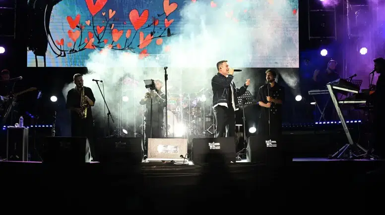 Oğuzhan Koç'un Konserinde Sigara Gerginliği Yaşandı