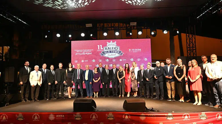11. Uluslararası Kaleiçi Old Town Festivali Tarihi Atmosferde Başladı