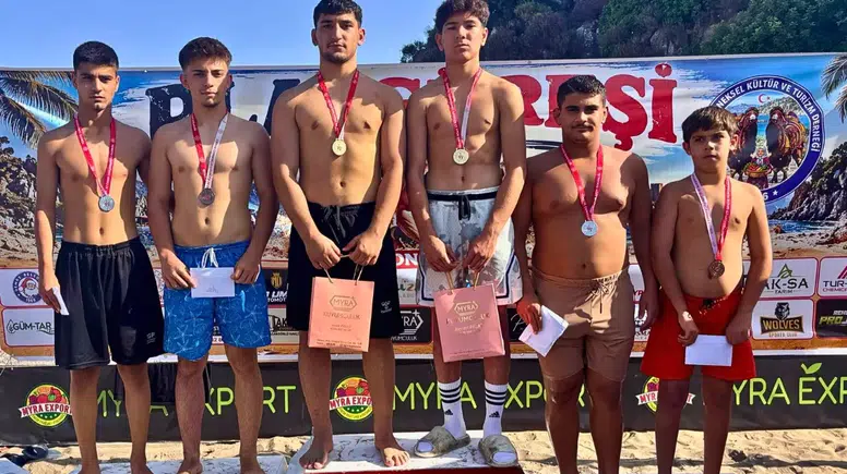 Manavgat Belediyesi Güreş Takımı Demre'den 6 Madalyayla Döndü