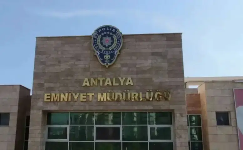 Derbi Coşkusuna Kan Bulaştı: Antalya Polisi Saldırganı Kıskıvrak Yakaladı!