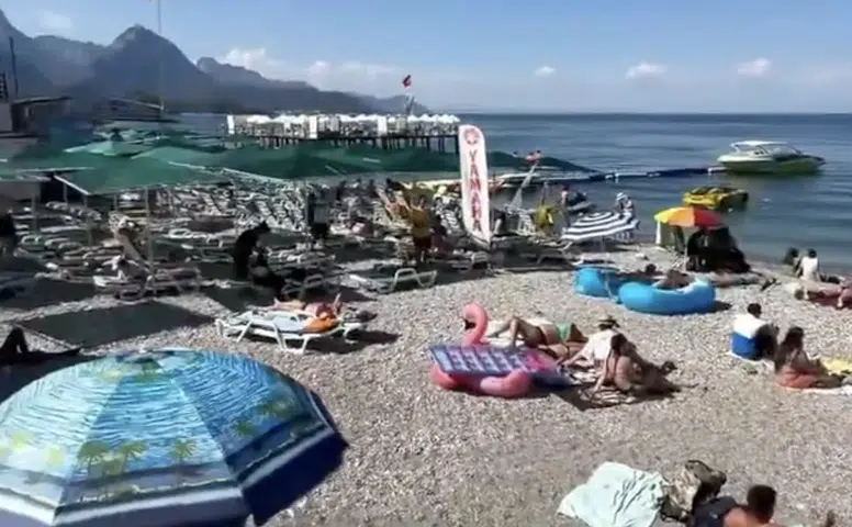 Kemer’de Sahil İşgali İsyanı Büyüyor! Halk Plajı" Var, Halk İçin Yer Yok
