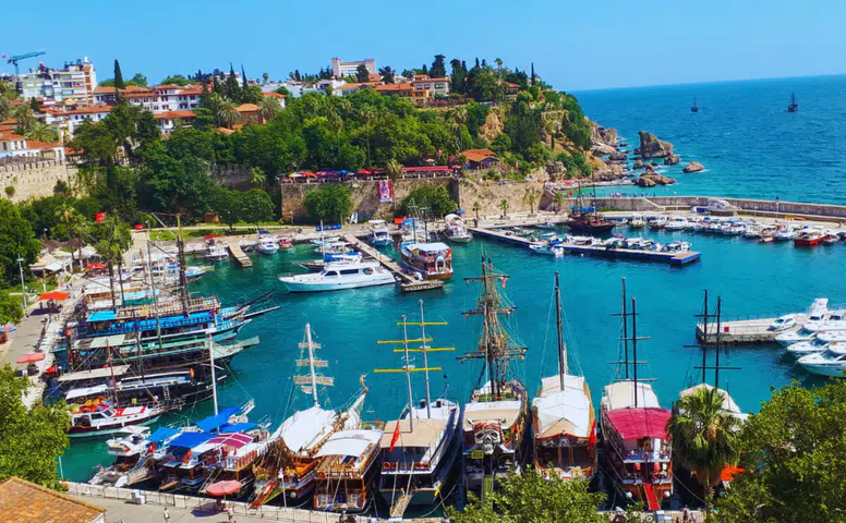 Antalya’da Pazartesi Rüzgarı Yerini Bahar Sıcaklığına Bırakıyor!