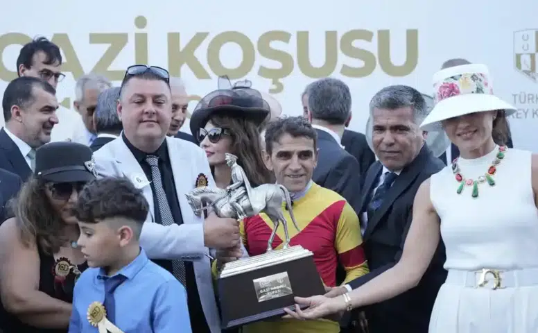 100. Gazi Koşusu’nun Kazananı Bay Nalçakan’ın Sahibi Antalyalı Emrah Nalçakan Kimdir?