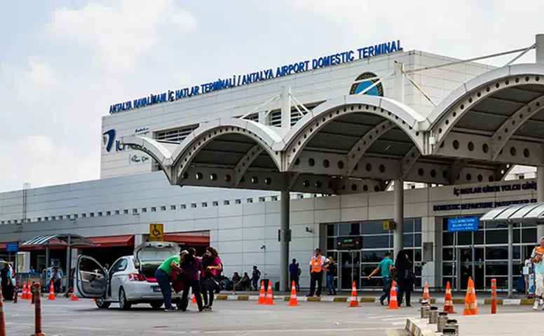 Antalya Havalimanı’nda Akıllara Durgunluk Veren Kaçakçılık