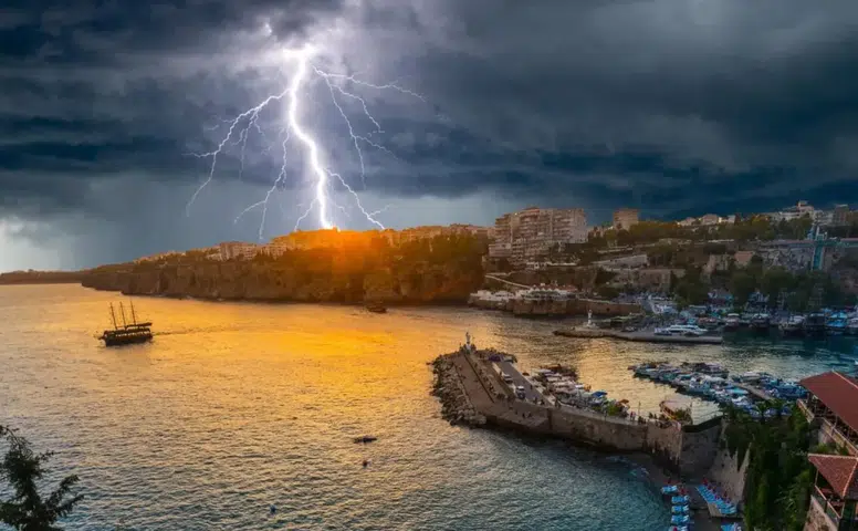 Meteoroloji Uyardı: Antalya’da Hava Tersine Dönüyor