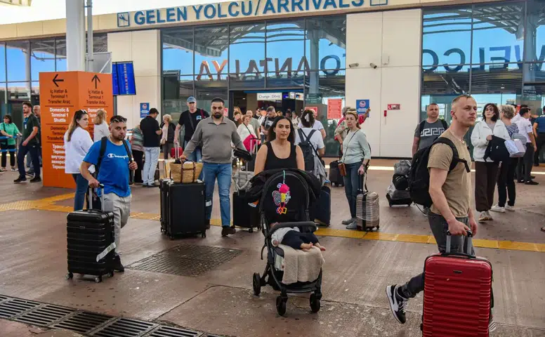 Antalya Turizm Hedefi 18 Milyon: Mayıs Zirvesi 2025’e Yetişemedi