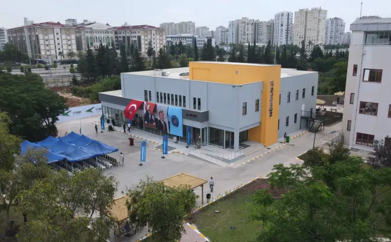 Akdeniz Üniversitesi Hastanesi'nde Yeni Poliklinik Binası Açıldı