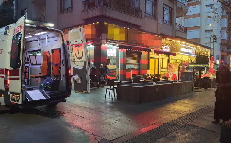 Kepez’de Dönerci Dükkanında Korkunç Kaza!