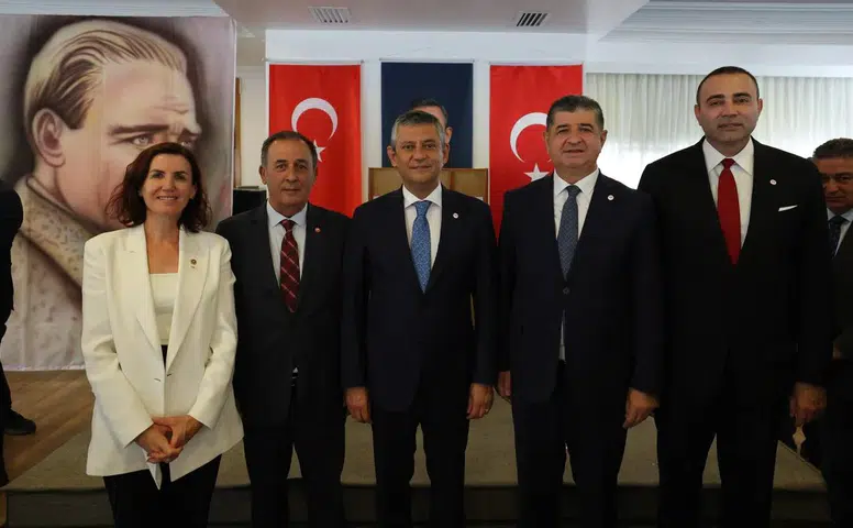 Antalyalı Vekillerden Yeni Parti Çıkarması!