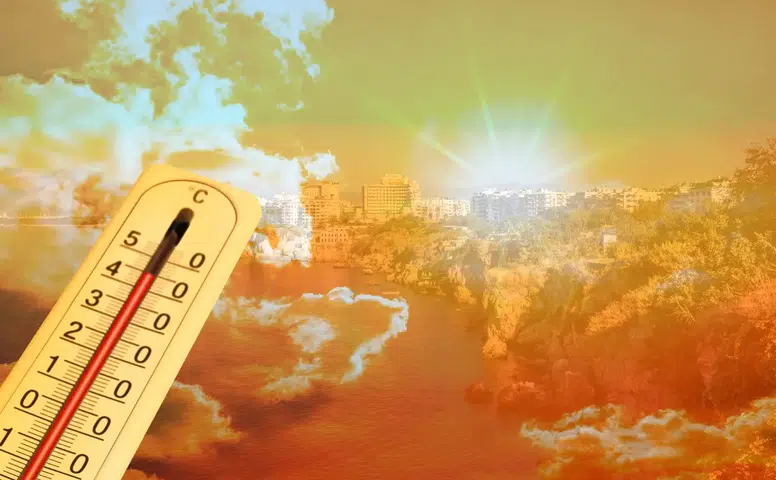 Antalya'da Sahil Şeridi Kıpkırmızı! Sıcaklık Yükseliyor