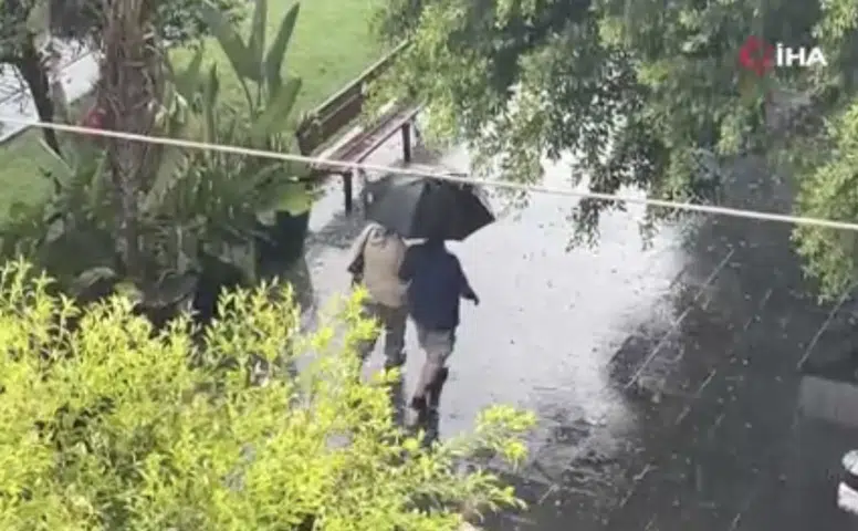 Antalya'da 40 Derece Sıcakta Ters Köşe!