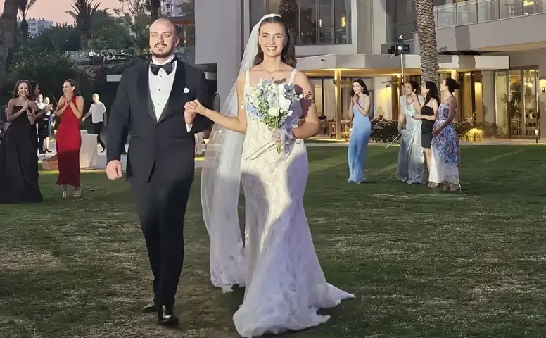Antalya Gençlik ve Spor İl Müdürü Yavuz Gürhan’ın oğlu Gökberk Gürhan ve Özge Nasırcılar Evlendi