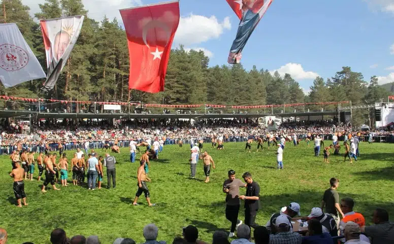 Başpehlivanlarımız Kunduz'da Çeyrek Finalde!