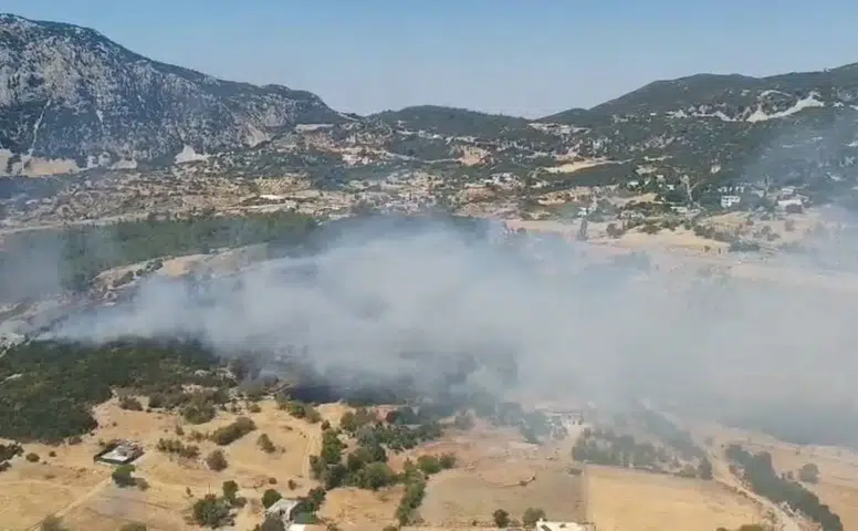 Kaş İkizce'de Alevler Ormanlık Alana Sıçradı!