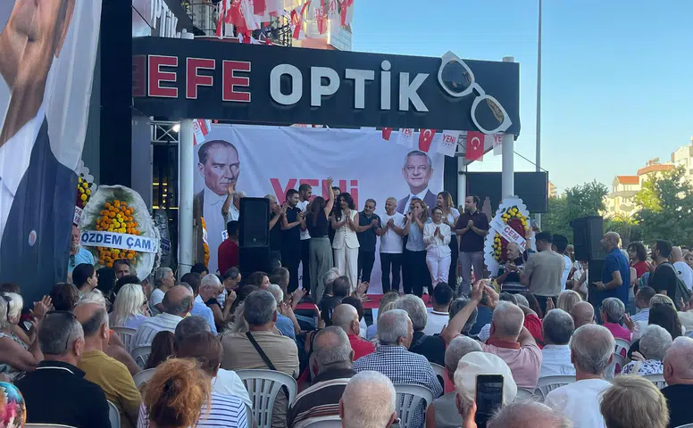 Yeni Parti Konyaaltı'nda Coşkulu Açılış!