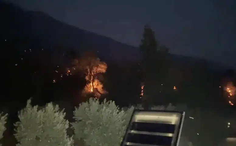 Kaş'taki Orman Yangını Devam Ediyor