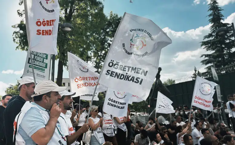Antalya’dan Öğretmenlere Taban Maaş ve Güvence Çağrısı