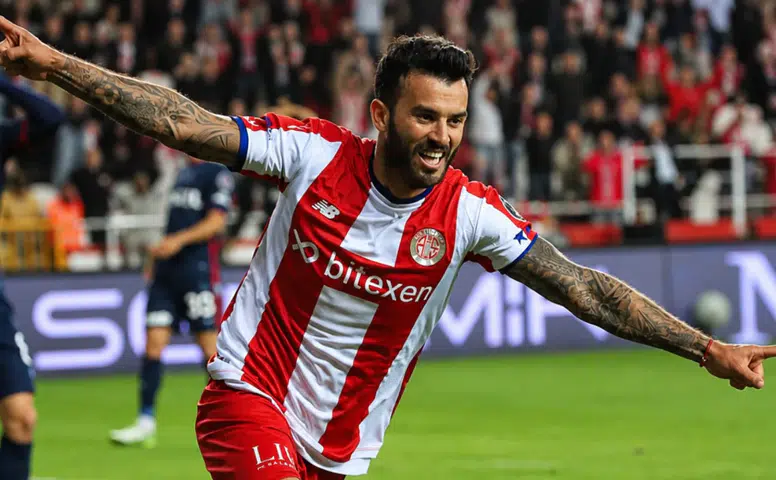 Antalyaspor'da Transfer Yasağına Rağmen Kadro Şekilleniyor