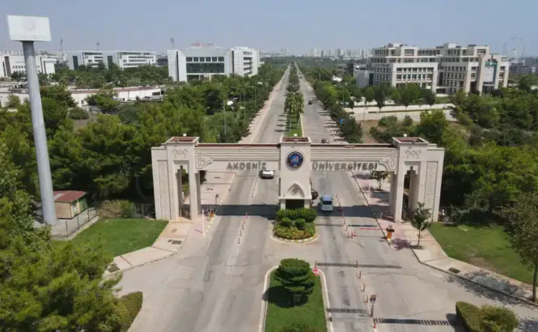 Akdeniz Üniversitesi Akademik Takvimi Açıklandı: Kayıt ve Ders Tarihleri