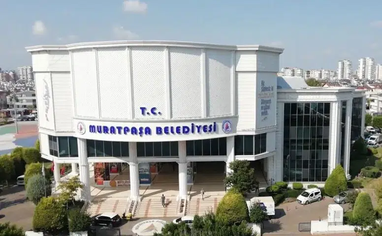 Muratpaşa’nın Eylül Ayı Meclisi'nde CHP-YENİ Parti Yarışı