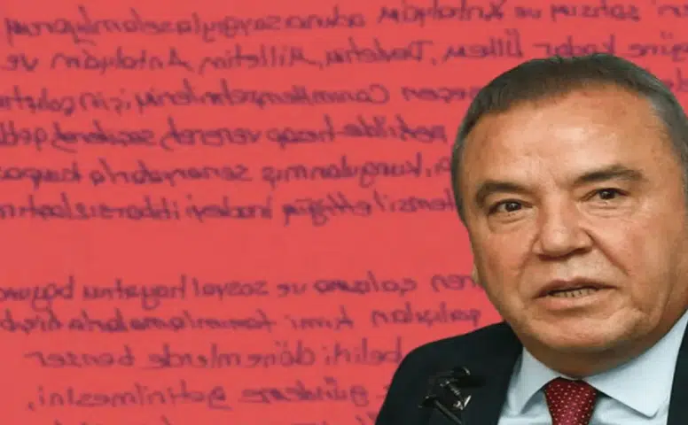 Muhittin Böcek'ten Hakkındaki İddialara Yanıt: "Şantaja Boyun Eğmem"
