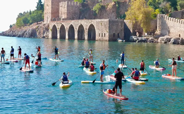Alanya Kızılkule Açıklarında SUP'larla Temizlik Yaptılar!