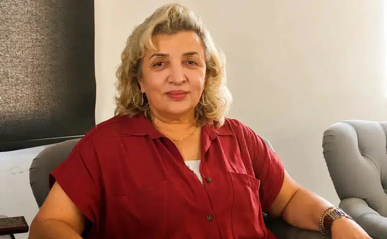 Usta Sanatçıların Eserleri Antalya'da: Küratör Zübeyde Yavuz Cumhuriyet Sergisini Anlattı