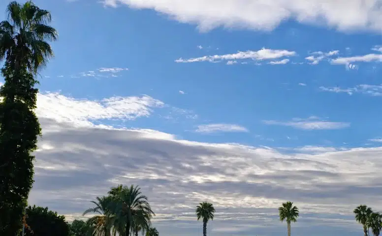 Antalya'da Bulutlar Dağılmadan Sıcaklık Yükseliyor!