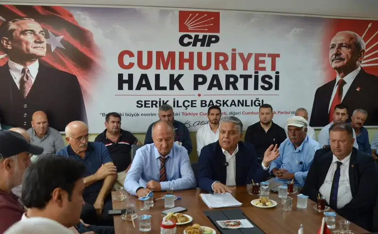 Ümit Uysal CHP Genel Başkanlığına Şartlı Aday Oldu