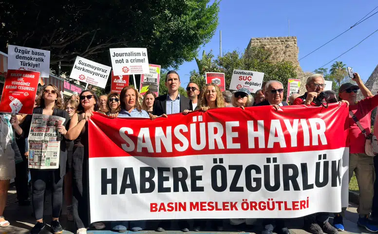 Antalya’da Gazetecilerden Sansüre Karşı Ortak Çağrı!