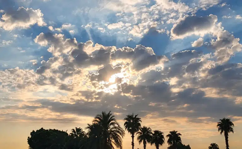 Antalya'da Öğleden Sonra Sağanak Yağış Var