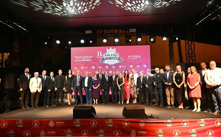 11. Uluslararası Kaleiçi Old Town Festivali Tarihi Atmosferde Başladı