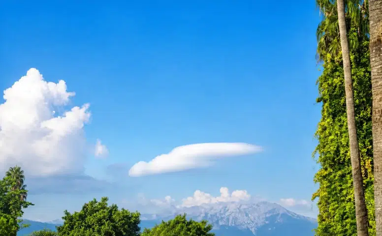Antalya'da Sıcaklıklar 3 Derece Birden Yükseliyor