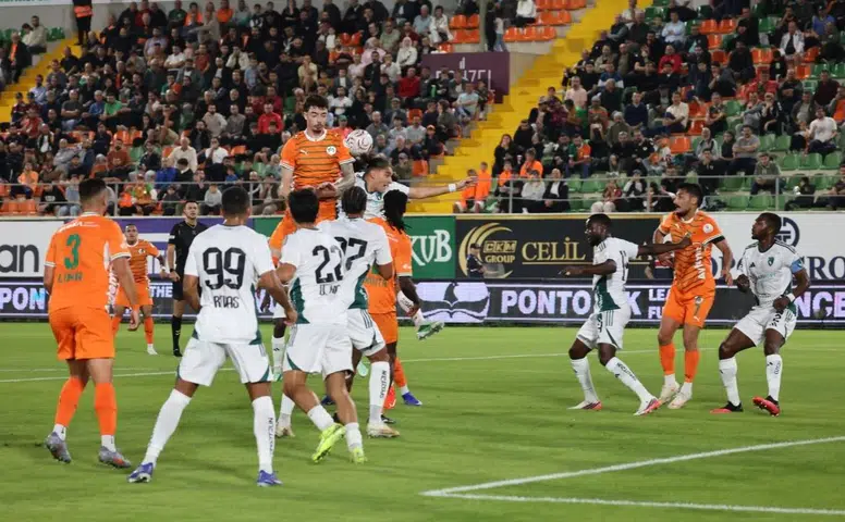 Alanyaspor Sahasında Yıkıldı!