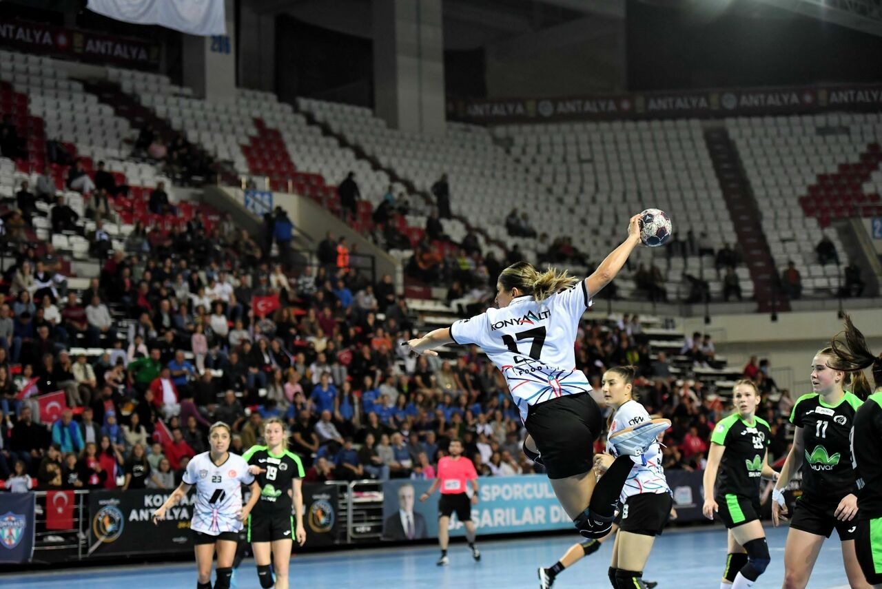 Konyaaltı Avrupa'da son 16'da (6)