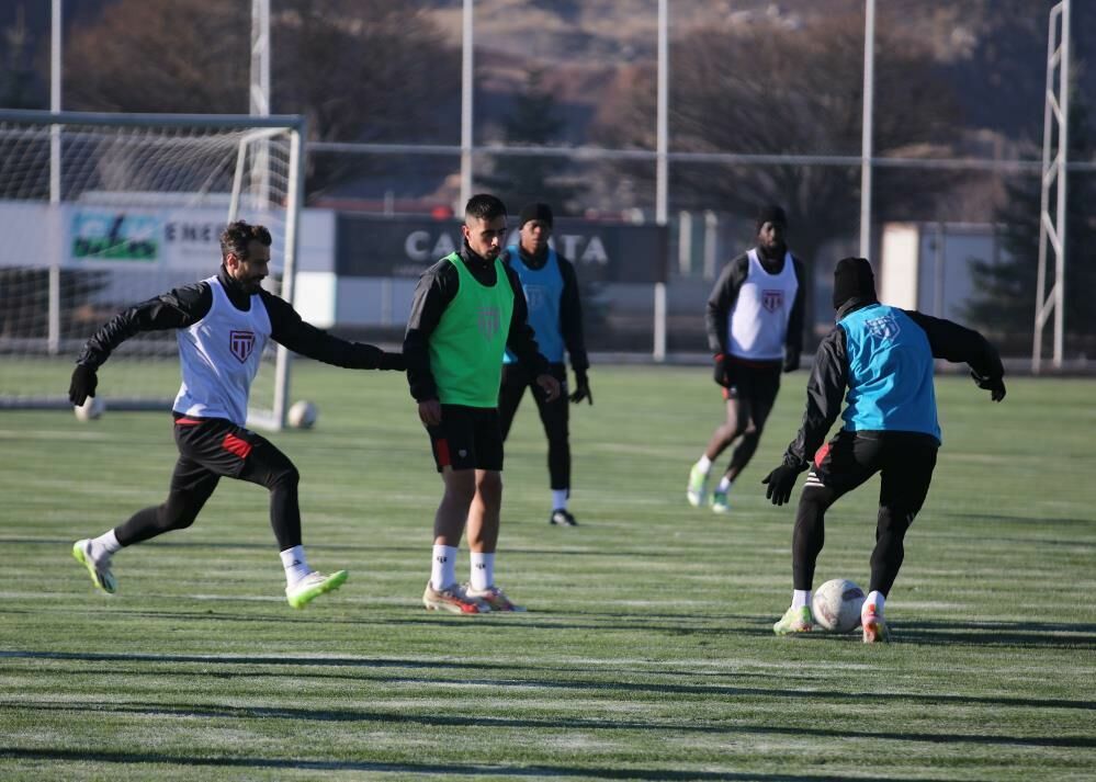 Sivasspor Başakşehir maçı hazırlıklarını tamamladı