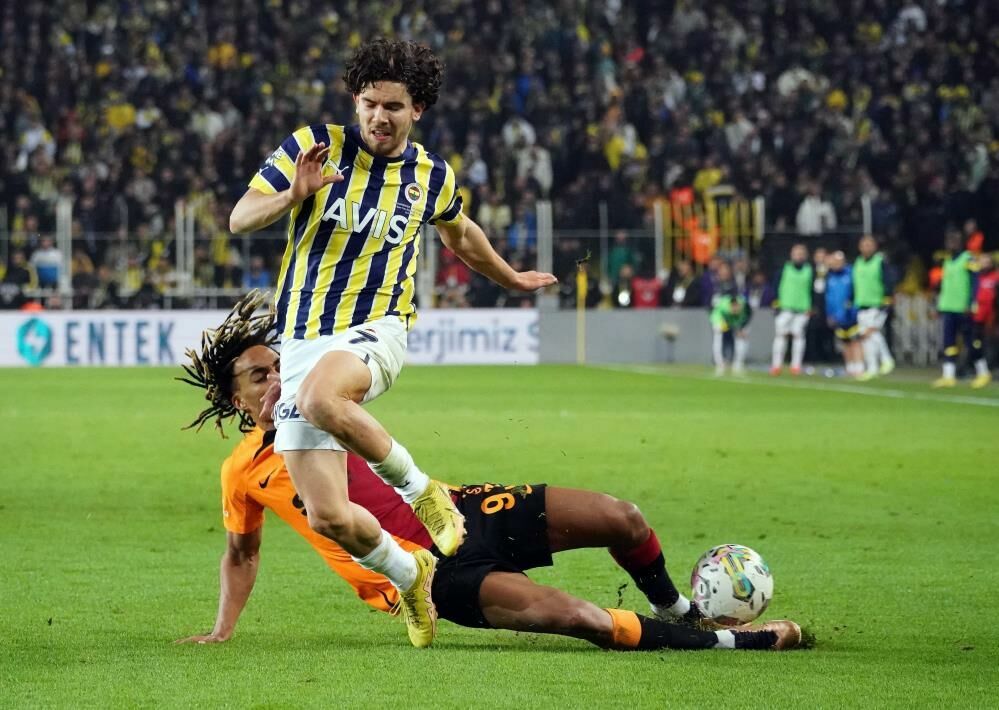 Fenerbahçe Galatasaray derbisi 14 milyar lira değerinde olacak