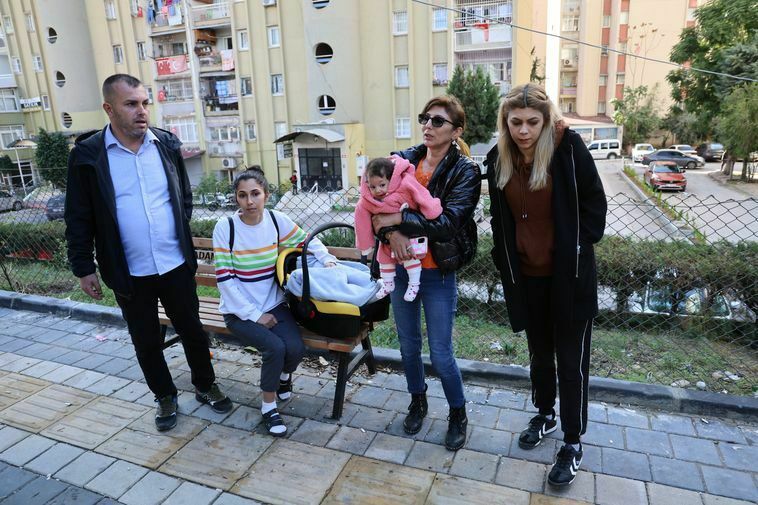 Adana'da Uyardığı Genç Tarafından 5 Yerinden Bıçaklandı