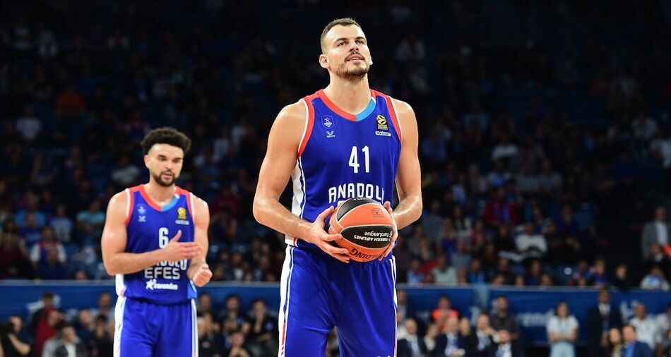 Anadolu Efes Ante Zizic'in sözleşmesini feshetti