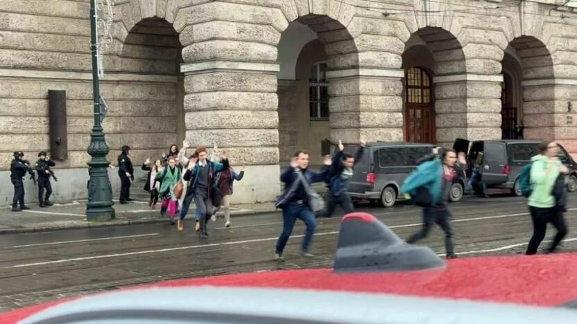 Prag'ta Charles Üniversitesi'ne silahlı saldırı: 10 ölü 25 yaralı