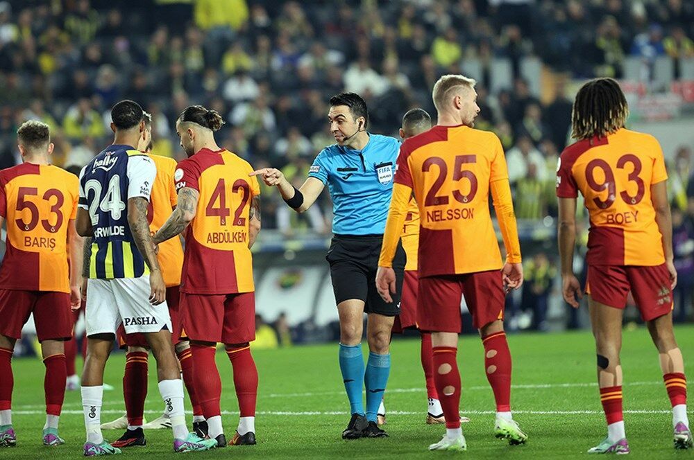 Fenerbahçe Galatasaray derbisi Avrupa basınında