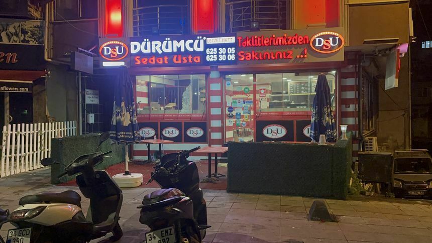 Eyüpsultan’da Restorana Pompalı Silahla Saldırı3 W