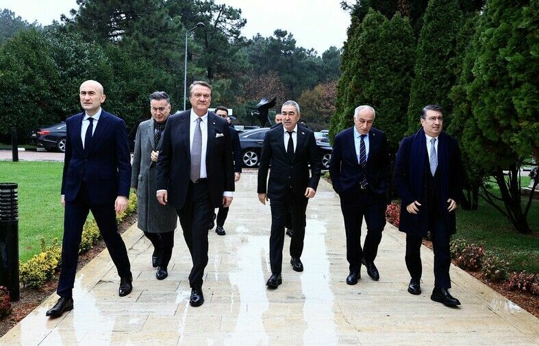 Beşiktaş Başkanı Hasan Arat'tan Futbolculara Motivasyon