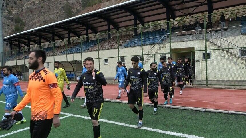 İmece Usulü Kurulan Santa Spor Kulübü Mücadelesine Devam Ediyor