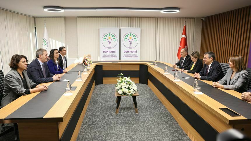 Özgür Özel Dem'de Result